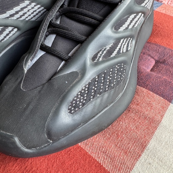 adidas gazelle silver green womens Adidas Yeezy 700 V3 Dark Glow